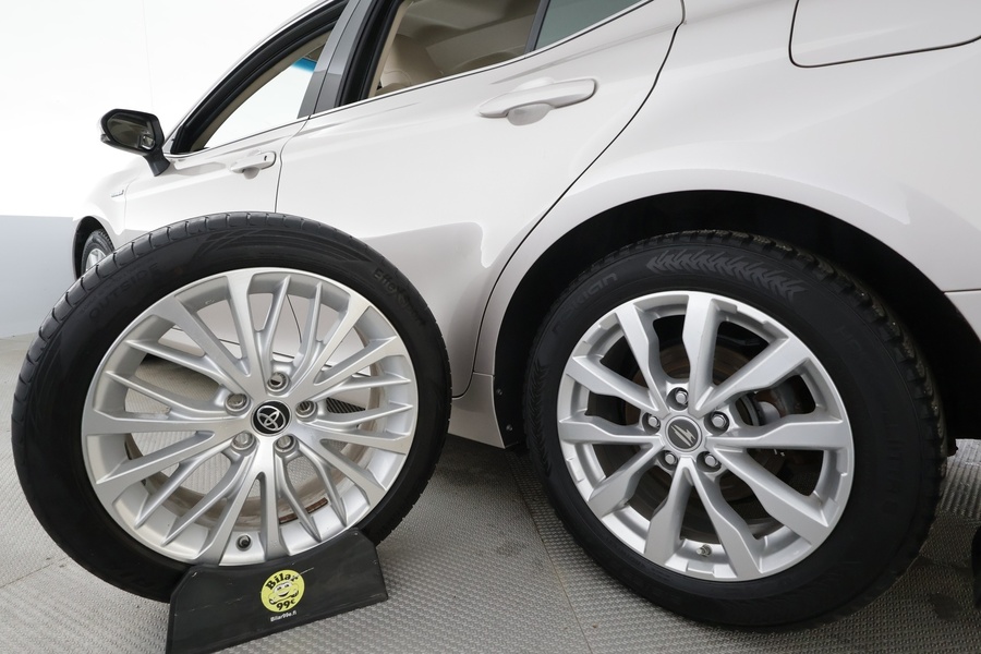 Toyota Camry vaihtoauto