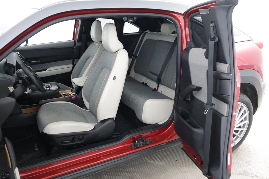 Mazda MX-30 vaihtoauto