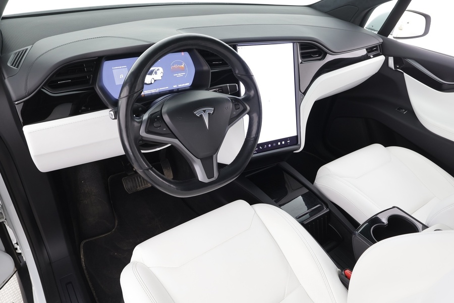 Tesla Model X vaihtoauto