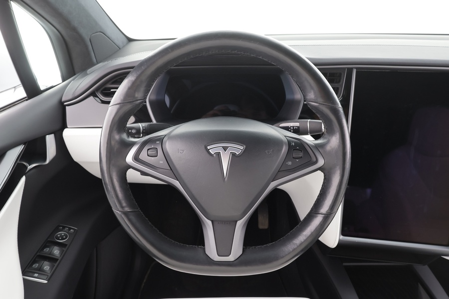 Tesla Model X vaihtoauto