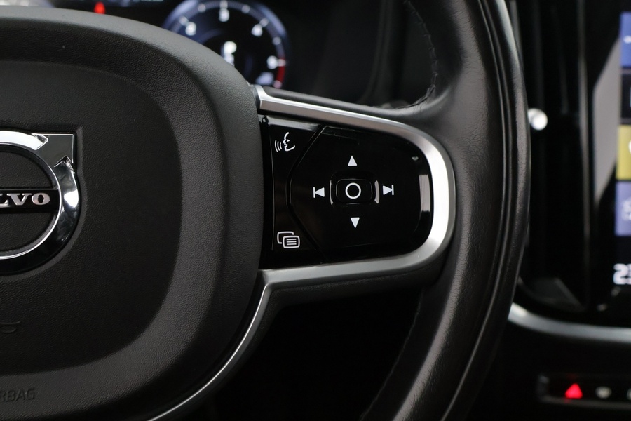 Volvo V60 Cross Country vaihtoauto