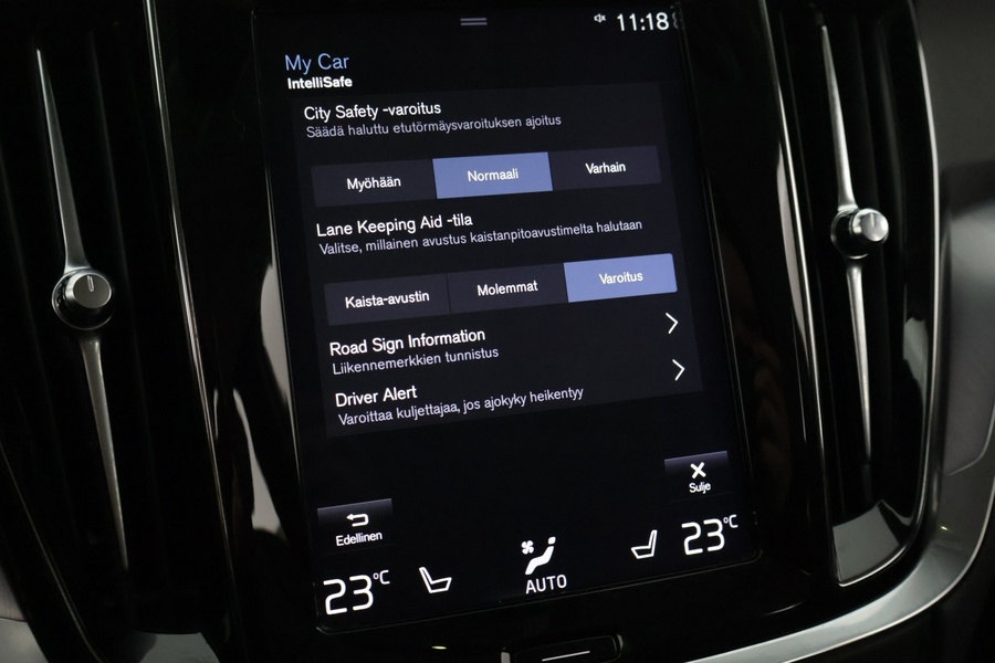 Volvo V60 Cross Country vaihtoauto