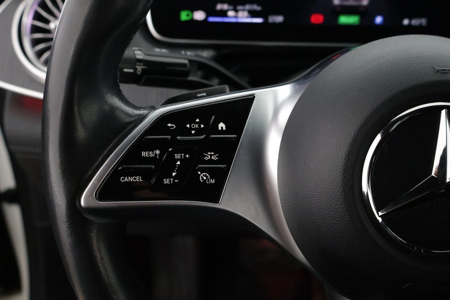 Mercedes-Benz EQE vaihtoauto