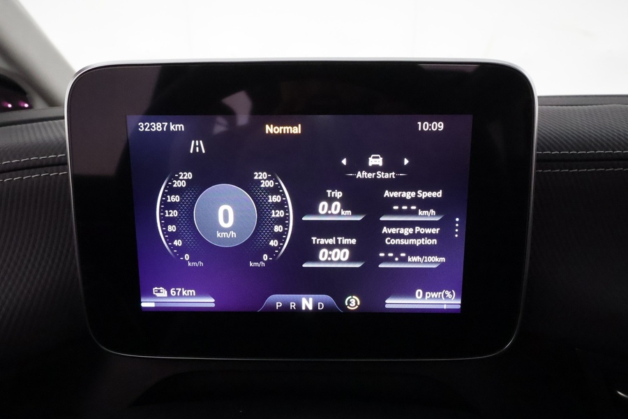 Maxus MIFA 9 vaihtoauto