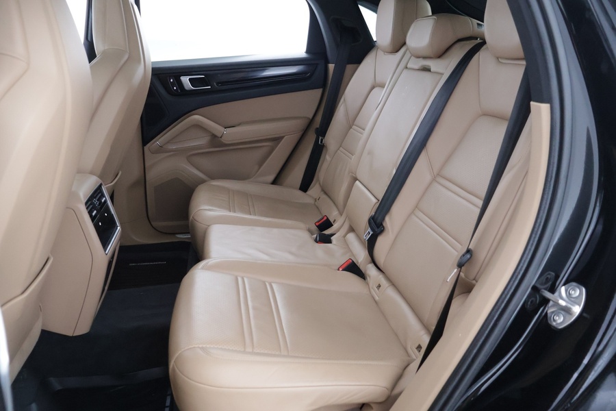 Porsche Cayenne vaihtoauto