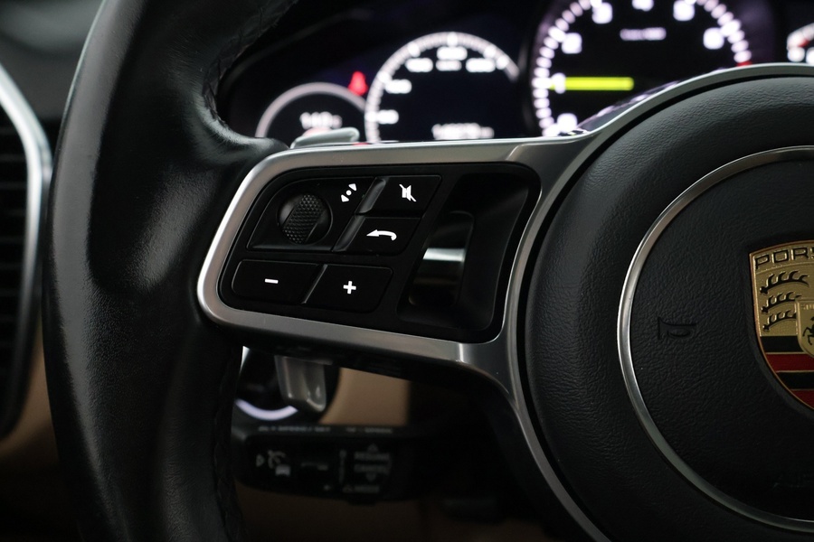 Porsche Cayenne vaihtoauto