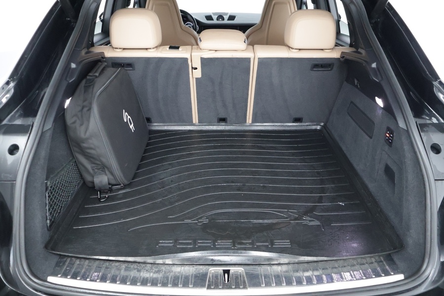 Porsche Cayenne vaihtoauto