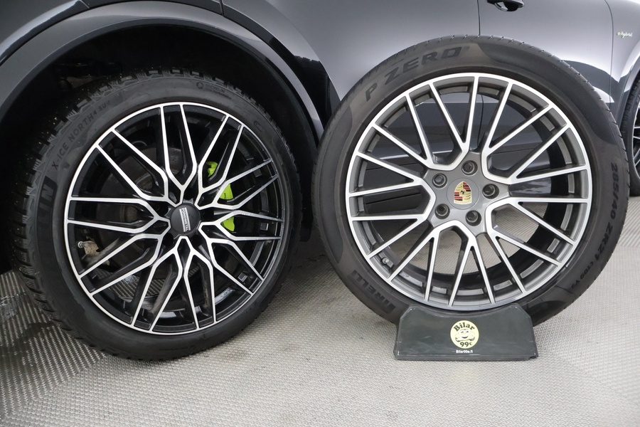 Porsche Cayenne vaihtoauto