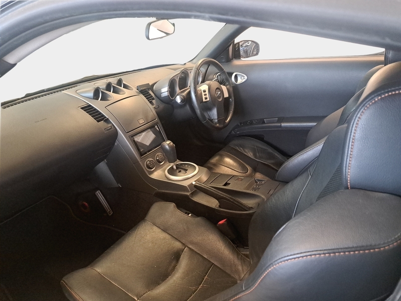 Nissan 350z vaihtoauto