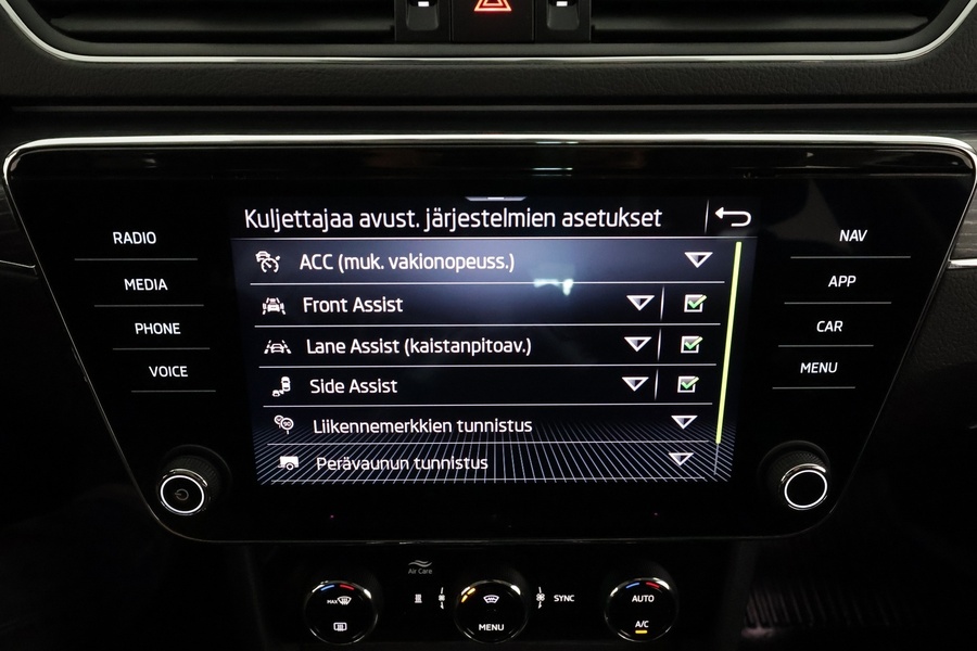 Skoda Superb vaihtoauto