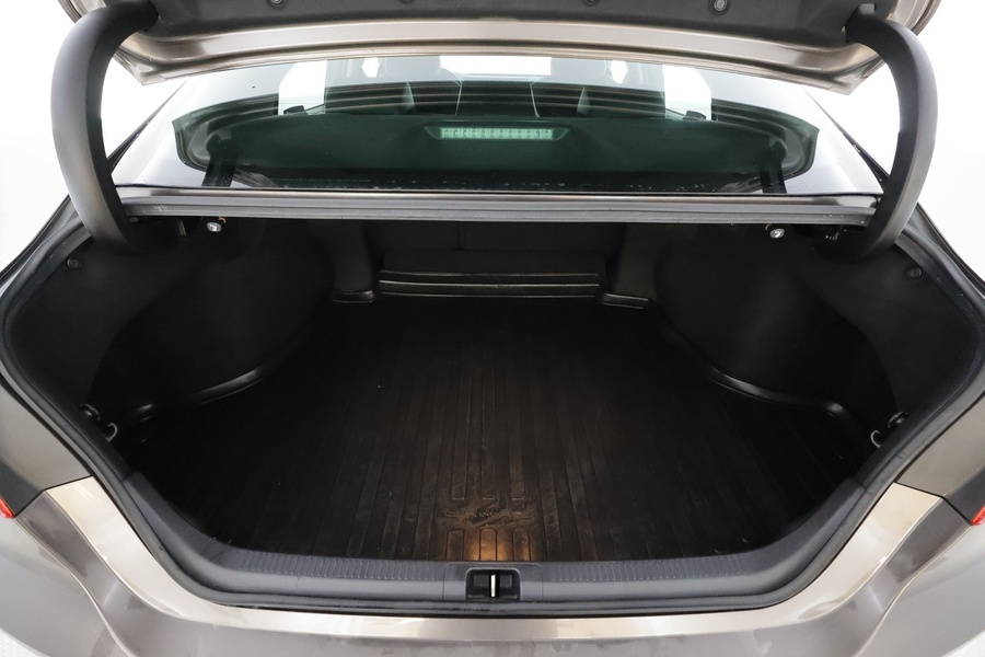 Toyota Camry vaihtoauto