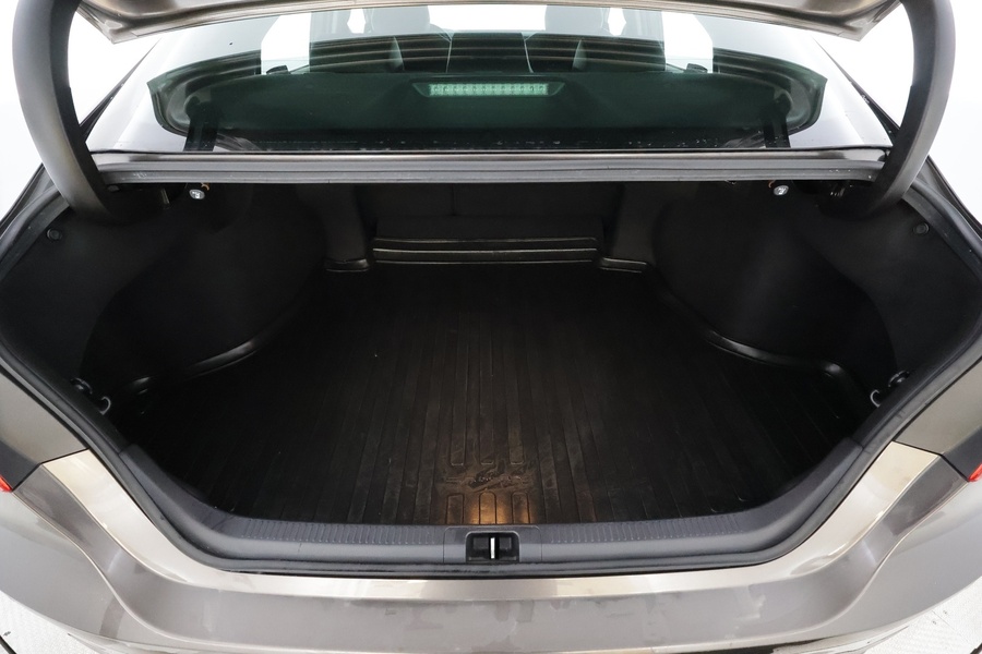 Toyota Camry vaihtoauto