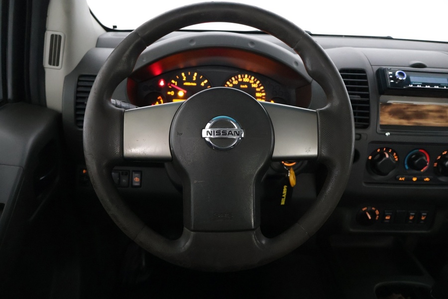 Nissan Navara vaihtoauto