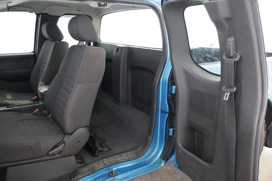 Nissan Navara vaihtoauto