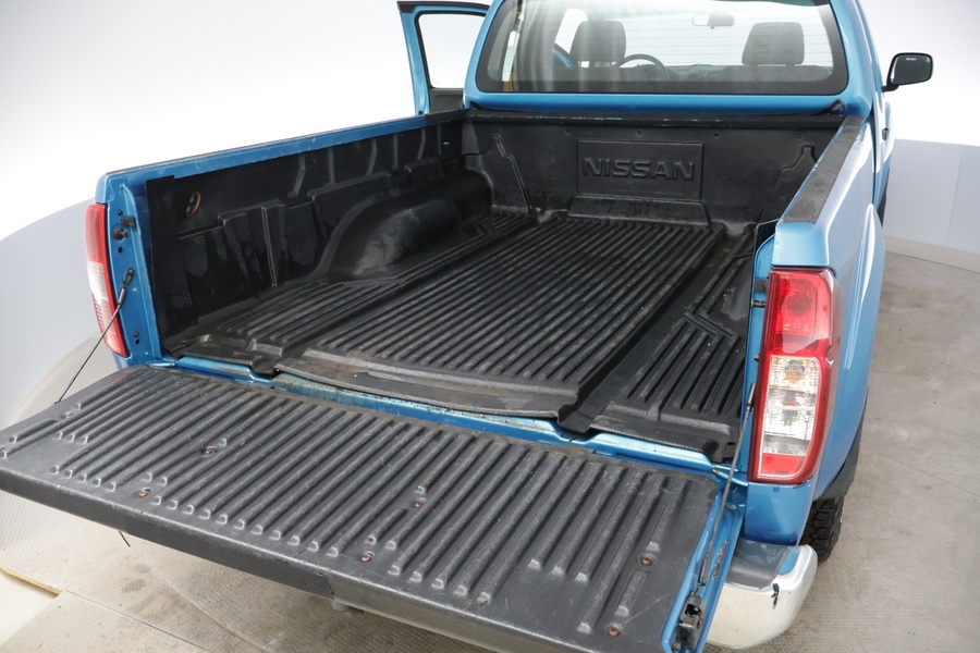 Nissan Navara vaihtoauto