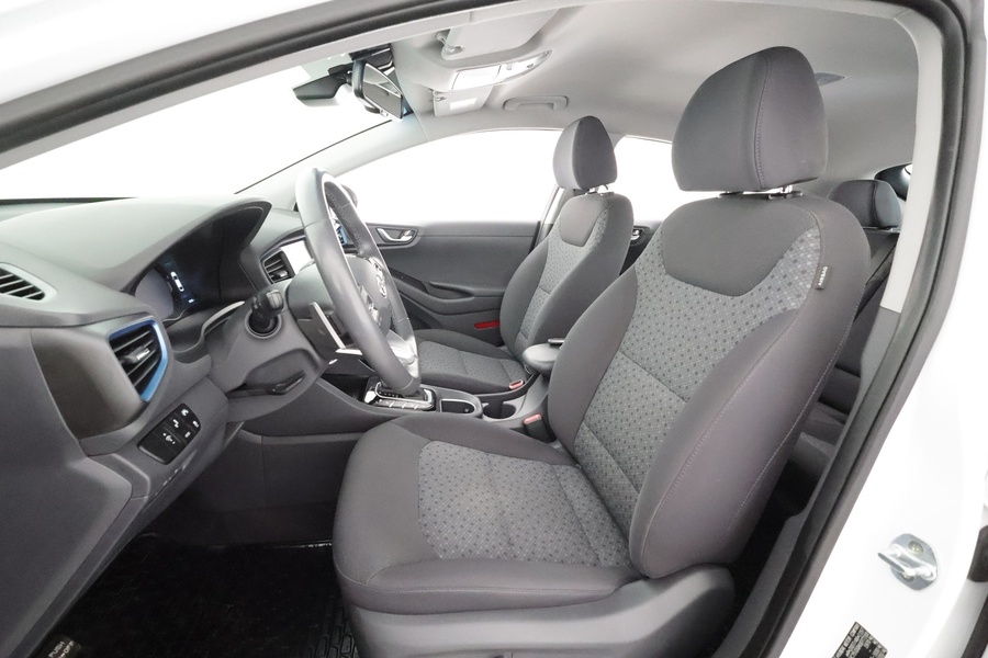 Hyundai IONIQ plug-in vaihtoauto