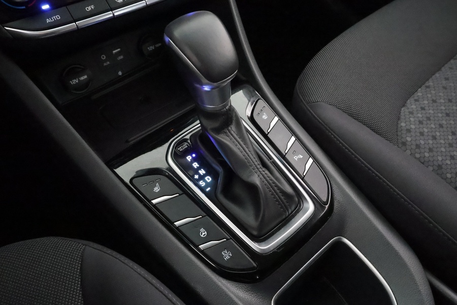 Hyundai IONIQ plug-in vaihtoauto