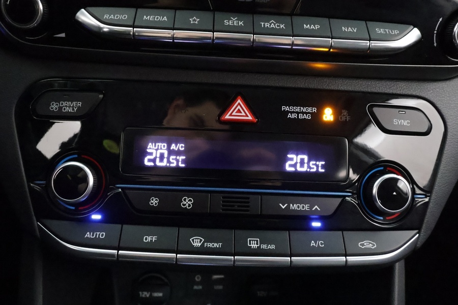 Hyundai IONIQ plug-in vaihtoauto