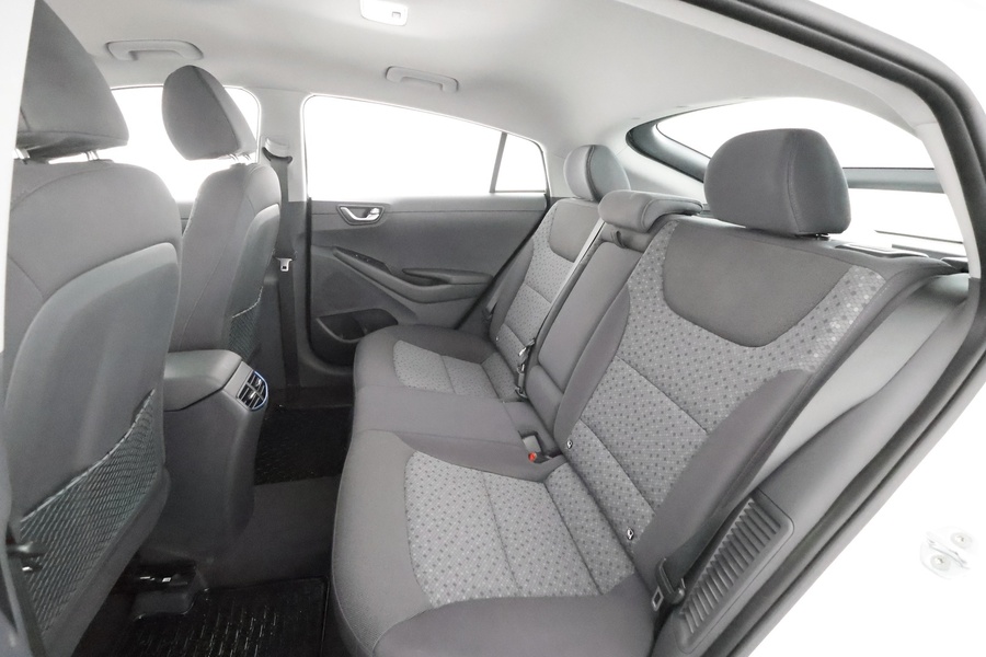 Hyundai IONIQ plug-in vaihtoauto