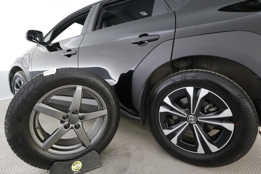 Toyota bZ4X vaihtoauto