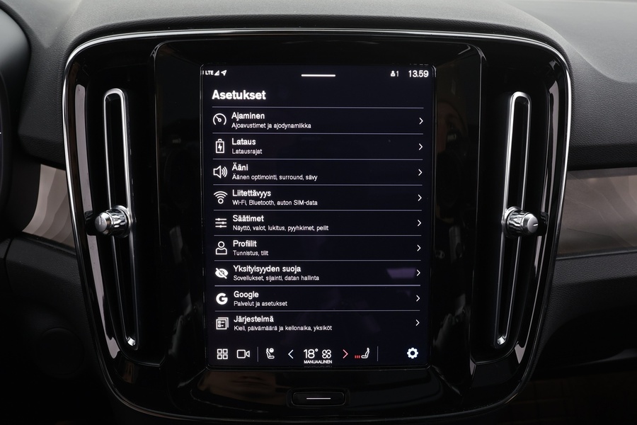 Volvo XC40 vaihtoauto