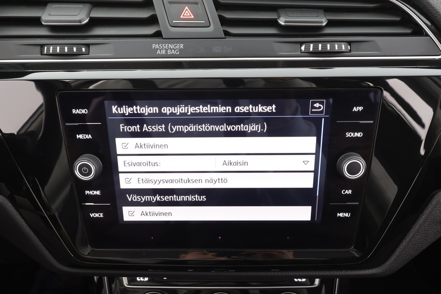 Volkswagen Touran vaihtoauto