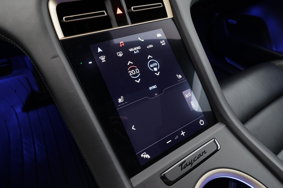 Porsche Taycan vaihtoauto