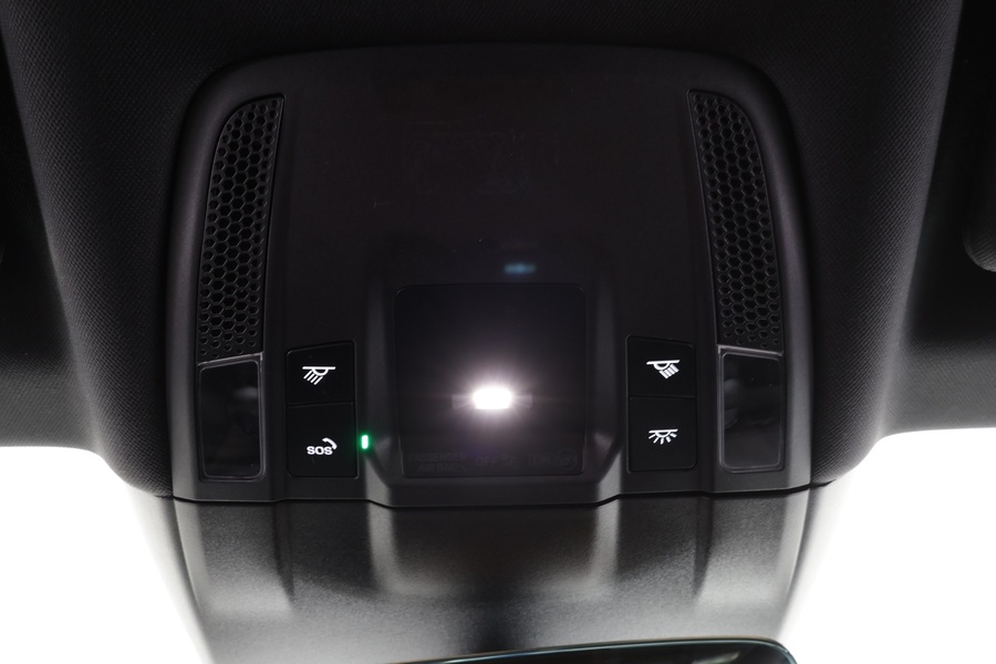 Porsche Taycan vaihtoauto