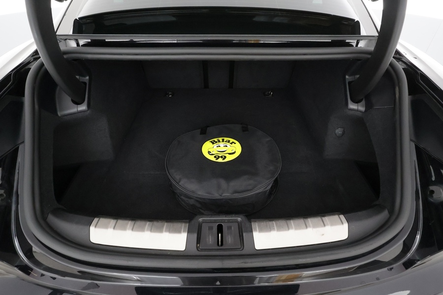 Porsche Taycan vaihtoauto