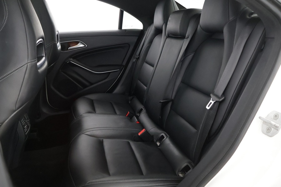 Mercedes-Benz CLA vaihtoauto