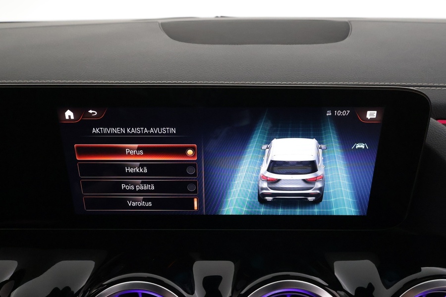 Mercedes-Benz GLA vaihtoauto