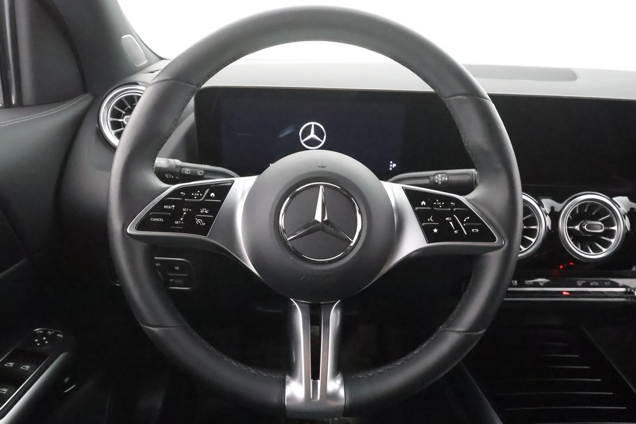 Mercedes-Benz EQA vaihtoauto