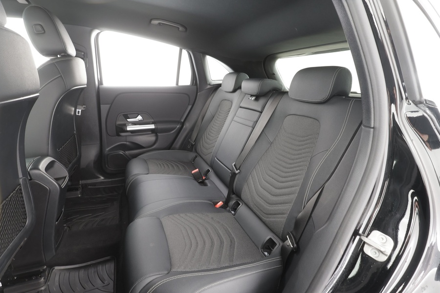 Mercedes-Benz EQA vaihtoauto