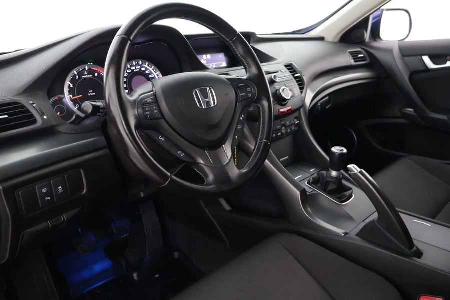 Honda Accord vaihtoauto