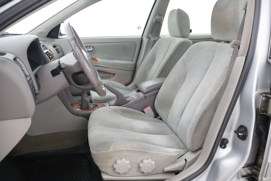 Nissan Maxima vaihtoauto