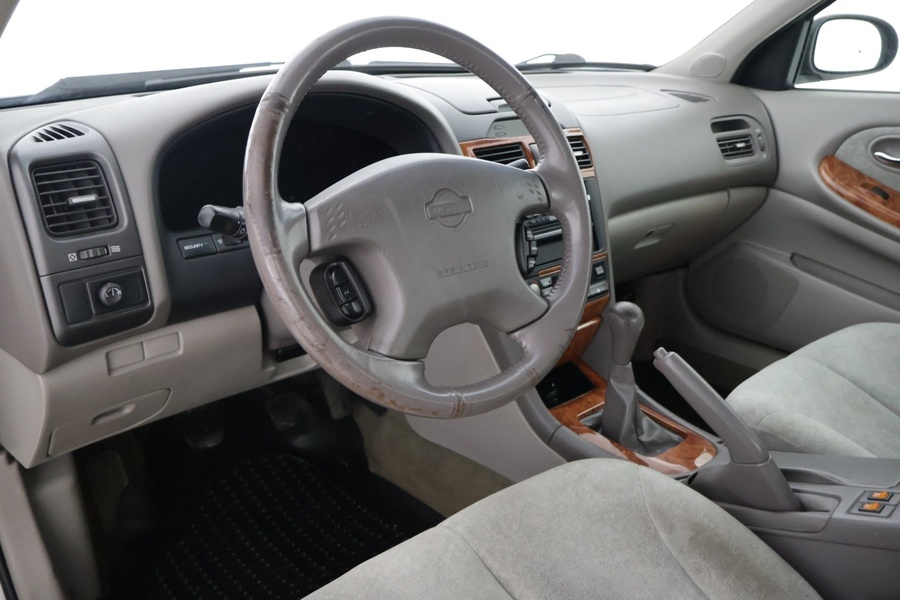 Nissan Maxima vaihtoauto