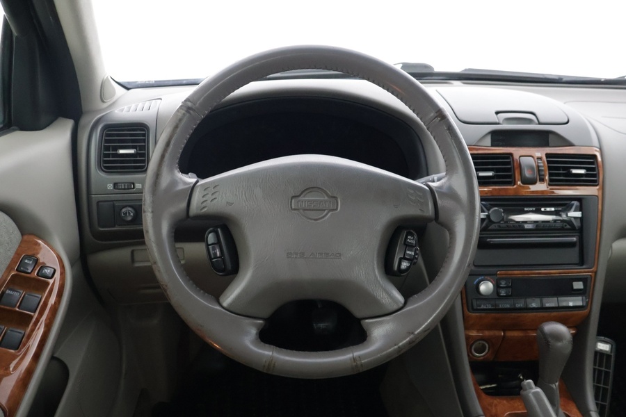 Nissan Maxima vaihtoauto