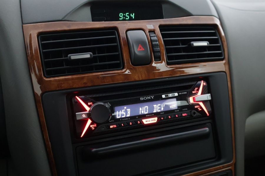 Nissan Maxima vaihtoauto