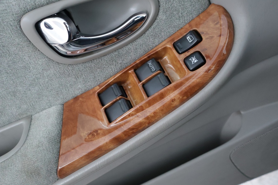 Nissan Maxima vaihtoauto