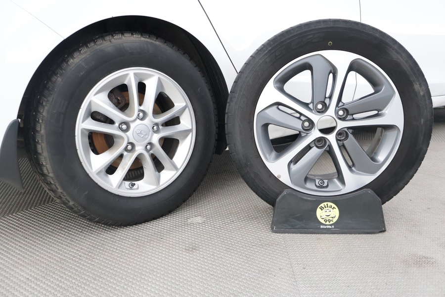 Hyundai i30 5d vaihtoauto