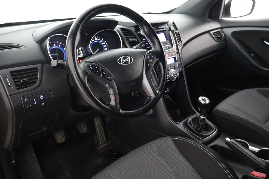 Hyundai i30 5d vaihtoauto