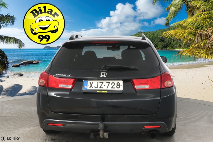 Honda Accord vaihtoauto