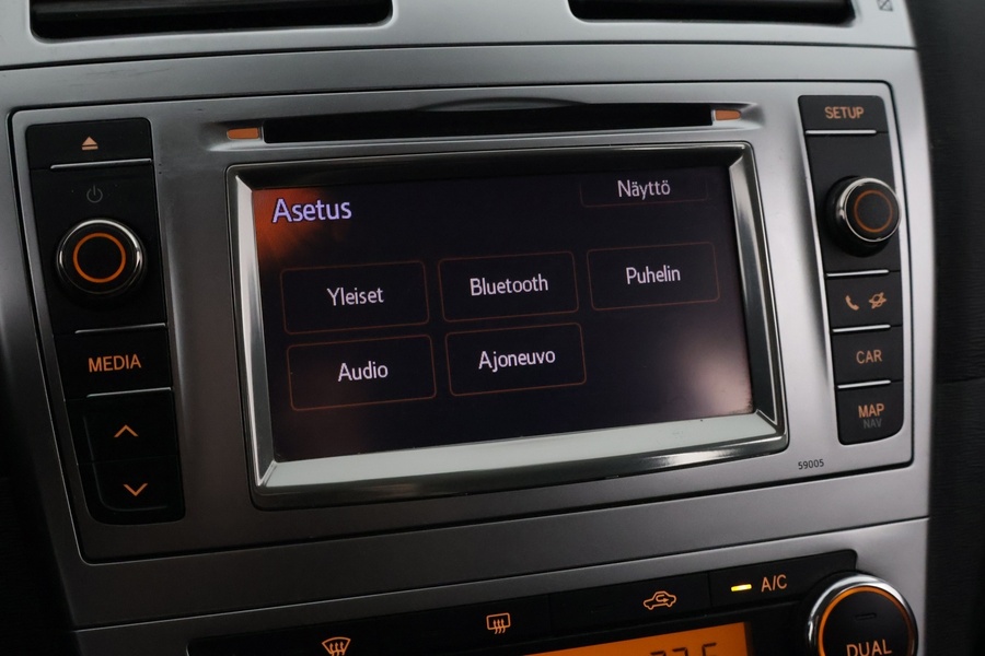 Toyota Avensis vaihtoauto