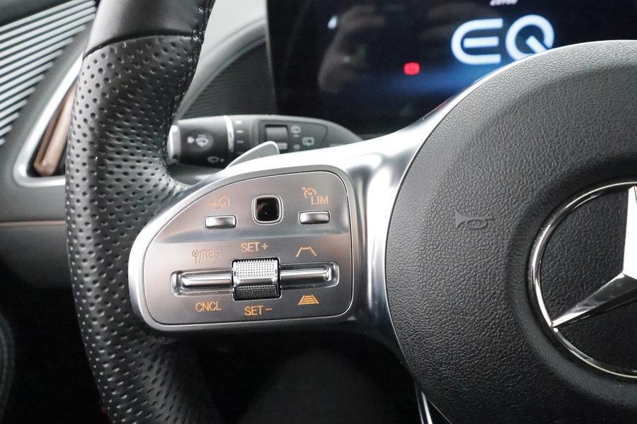 Mercedes-Benz EQC vaihtoauto