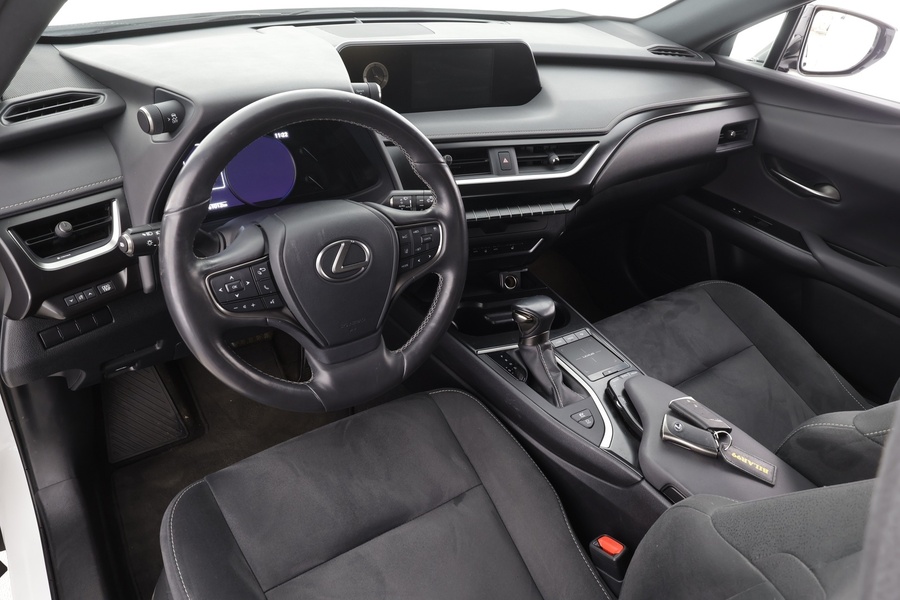 Lexus UX vaihtoauto