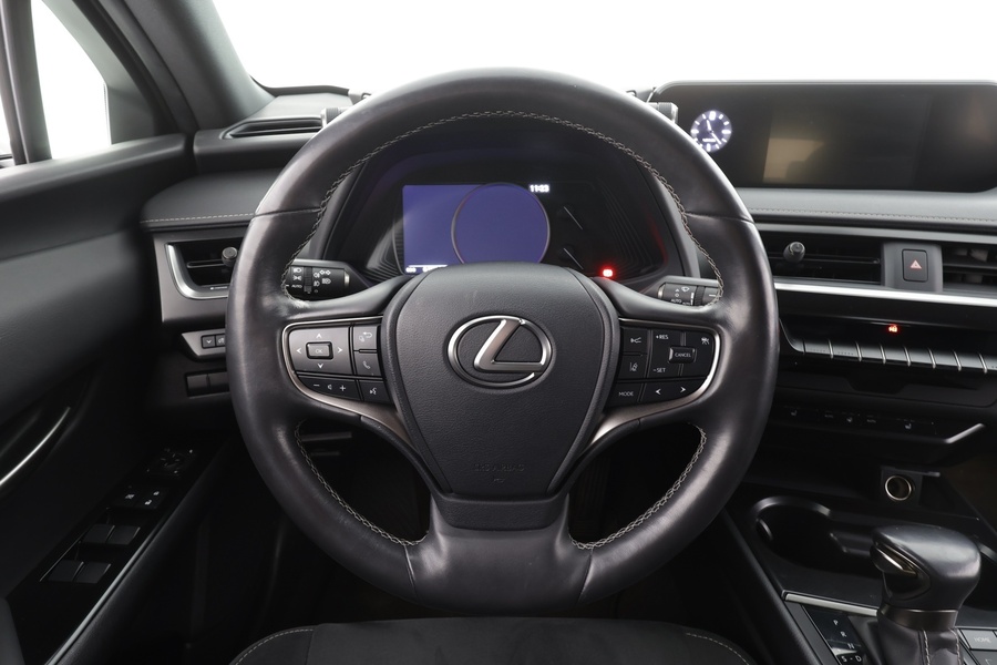 Lexus UX vaihtoauto