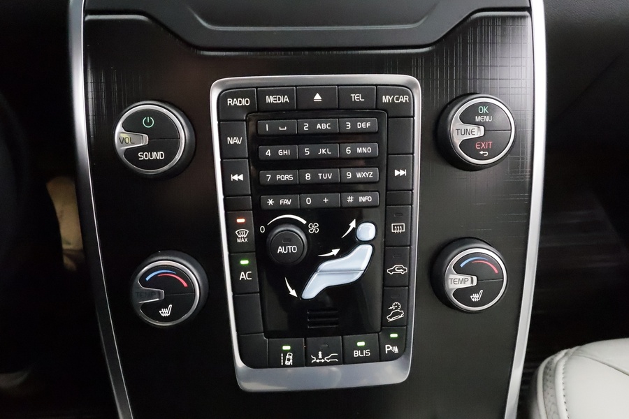 Volvo XC70 vaihtoauto