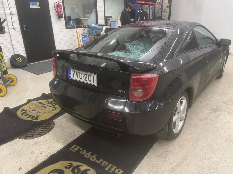 Toyota Celica vaihtoauto