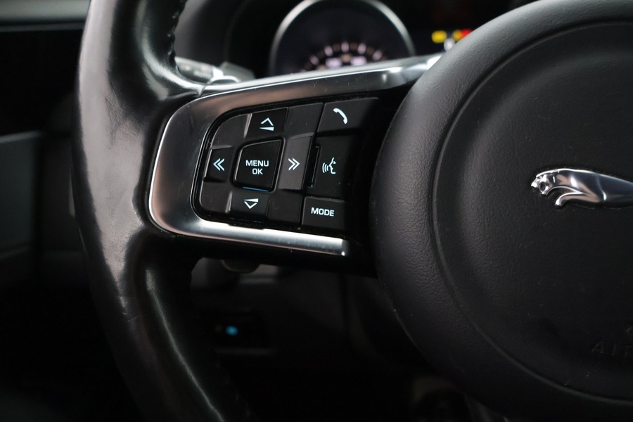 Jaguar XF vaihtoauto