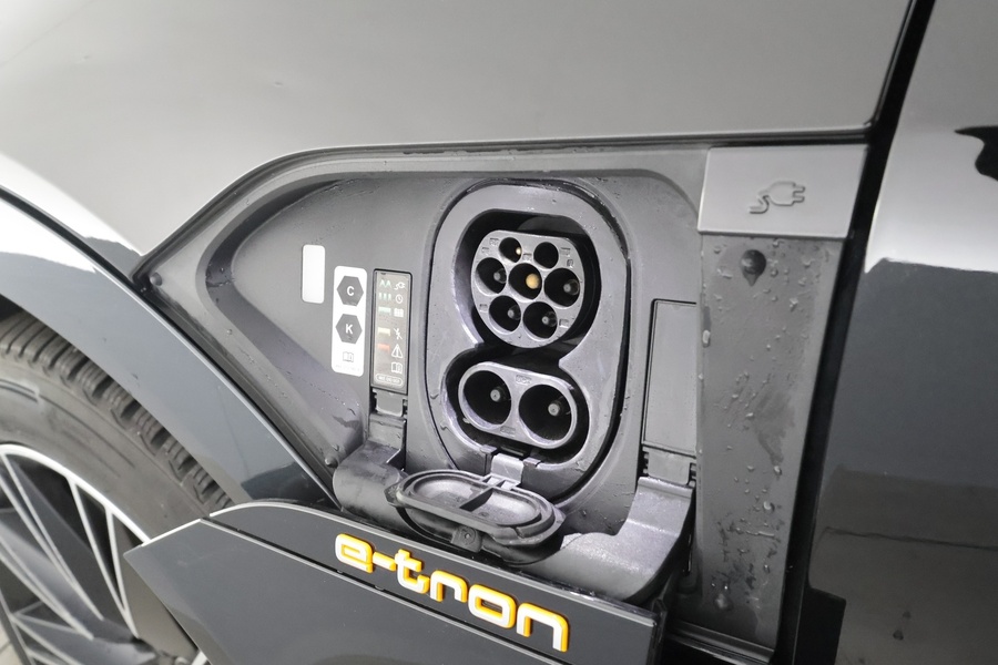 Audi e-tron vaihtoauto